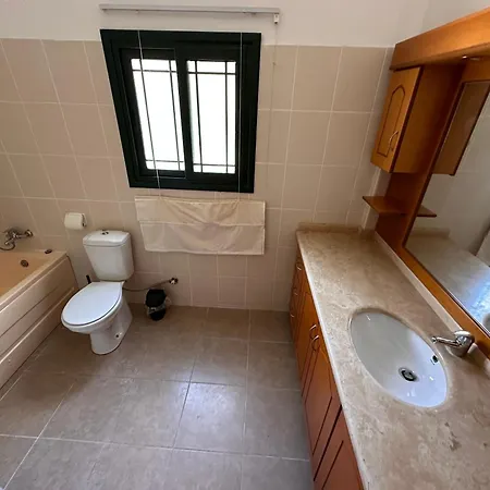 Kyrenia/alsancak 4-room With Private Pool Villa