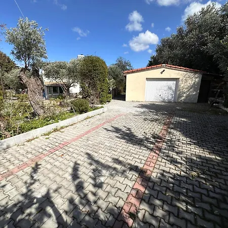 Kyrenia/alsancak 4-room With Private Pool Villa Kyrenia (Northern Cyprus)
