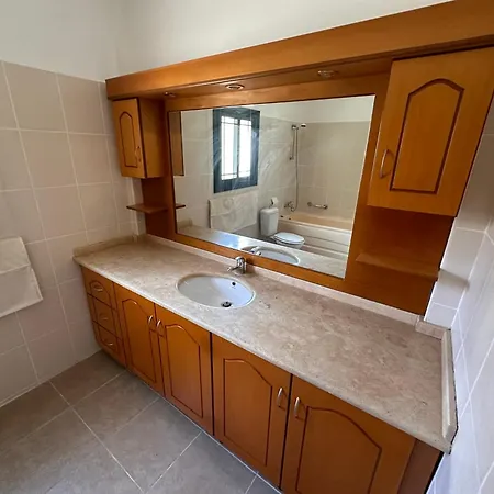 Kyrenia/alsancak 4-room With Private Pool *